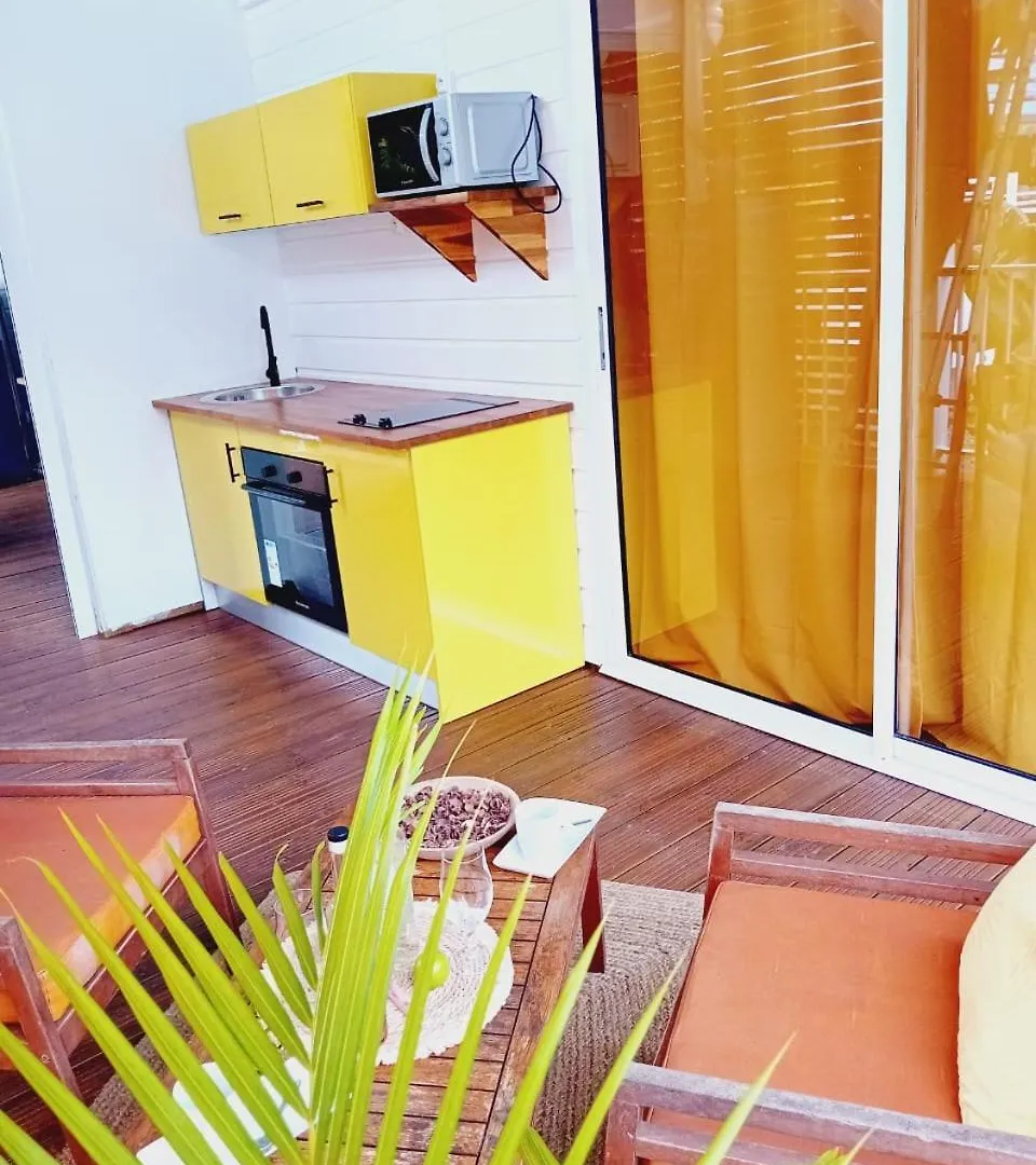 Rayon De Soleil Apartment Deshaies 0*,